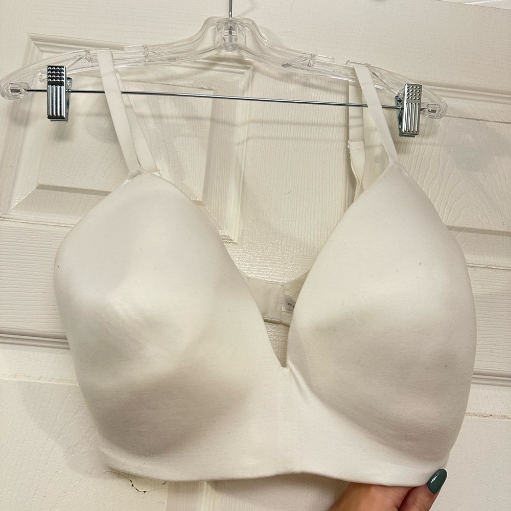 Primark bra white adjustable straps no underwire size 40F